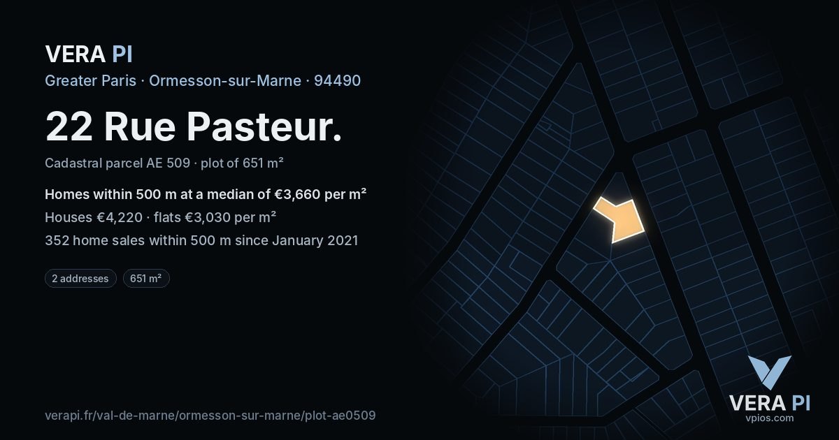 22 Rue Pasteur, Ormesson-sur-Marne at night – the plot lit, the parcels around coloured by the prices near them