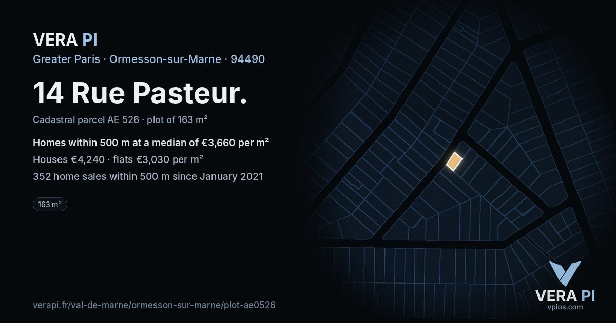 14 Rue Pasteur, Ormesson-sur-Marne at night – the plot lit, the parcels around coloured by the prices near them