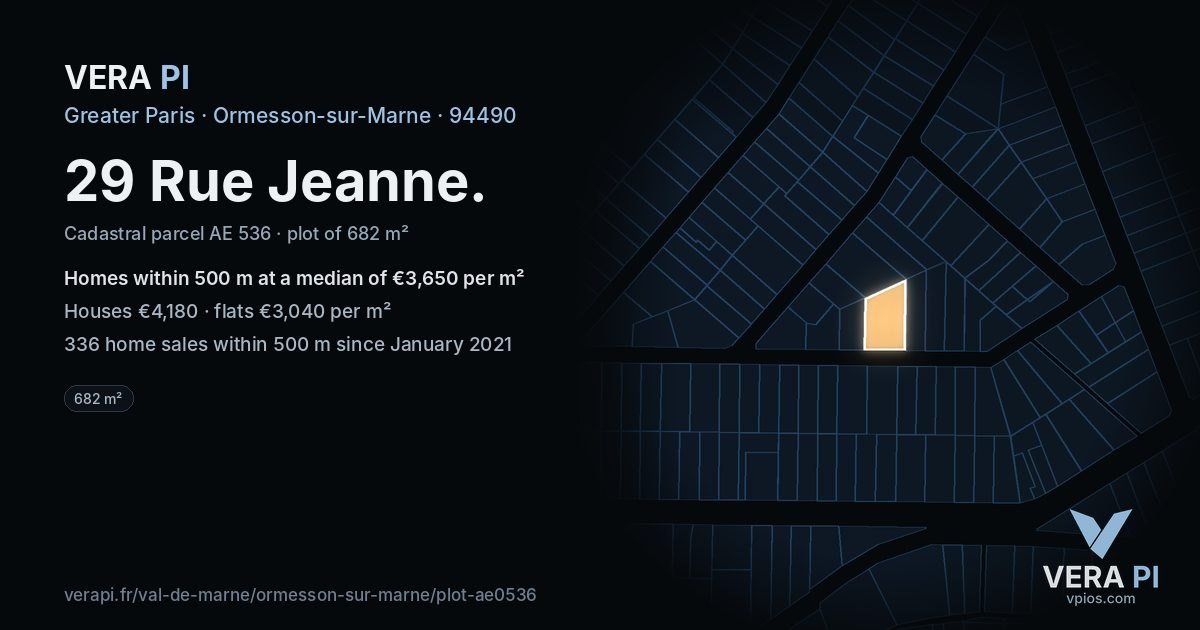 29 Rue Jeanne, Ormesson-sur-Marne at night – the plot lit, the parcels around coloured by the prices near them