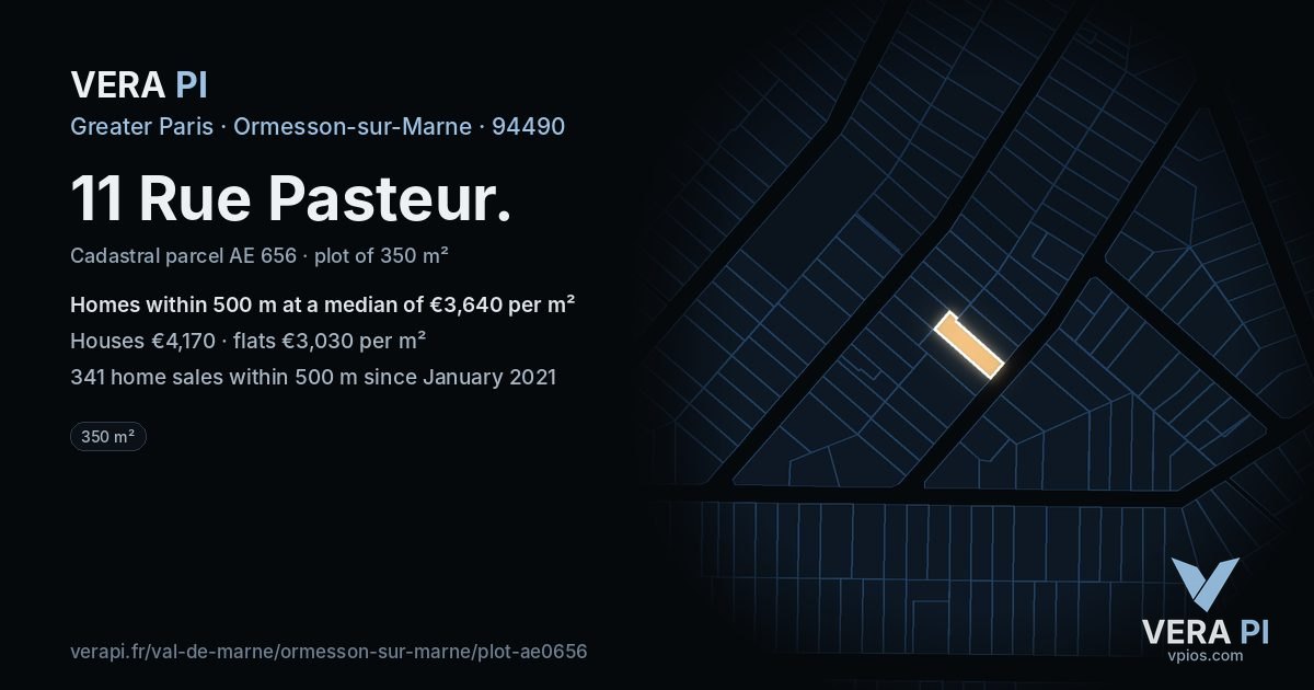 11 Rue Pasteur, Ormesson-sur-Marne at night – the plot lit, the parcels around coloured by the prices near them