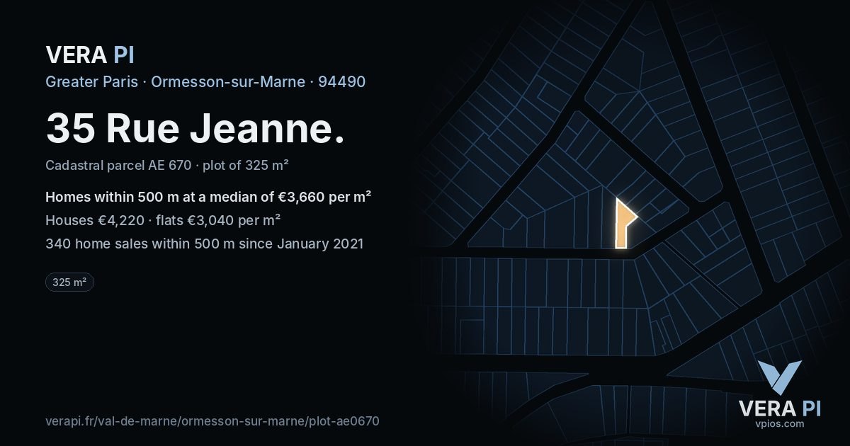 35 Rue Jeanne, Ormesson-sur-Marne at night – the plot lit, the parcels around coloured by the prices near them