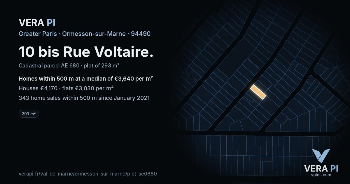 10 bis Rue Voltaire, Ormesson-sur-Marne at night – the plot lit, the parcels around coloured by the prices near them