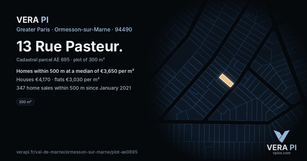 13 Rue Pasteur, Ormesson-sur-Marne at night – the plot lit, the parcels around coloured by the prices near them
