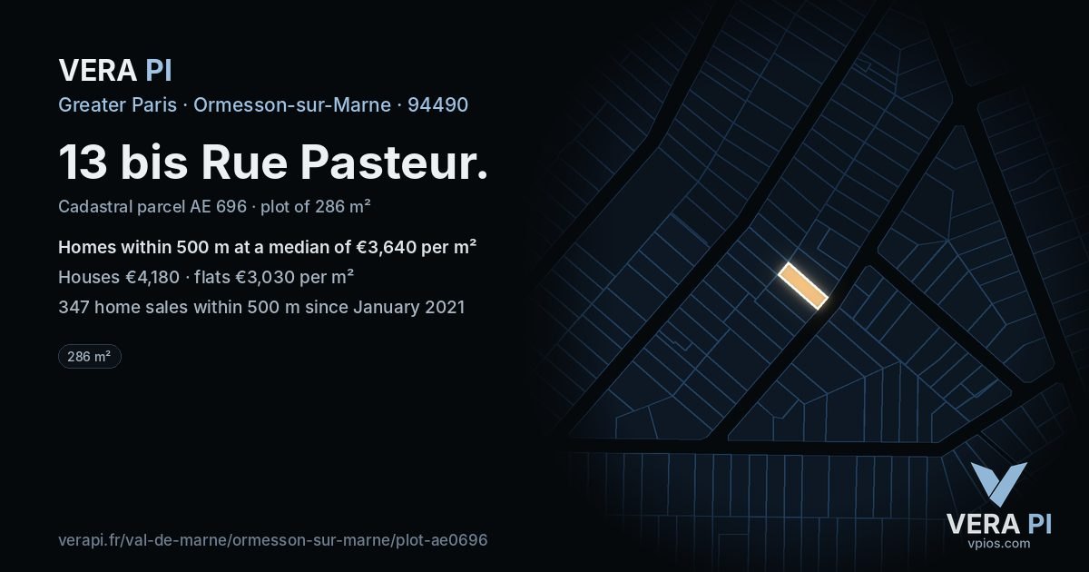 13 bis Rue Pasteur, Ormesson-sur-Marne at night – the plot lit, the parcels around coloured by the prices near them