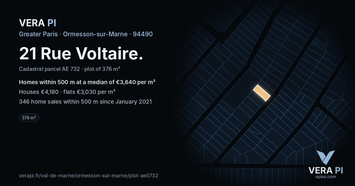 21 Rue Voltaire, Ormesson-sur-Marne at night – the plot lit, the parcels around coloured by the prices near them