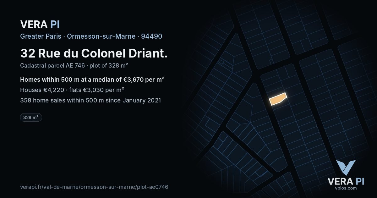 32 Rue du Colonel Driant, Ormesson-sur-Marne at night – the plot lit, the parcels around coloured by the prices near them