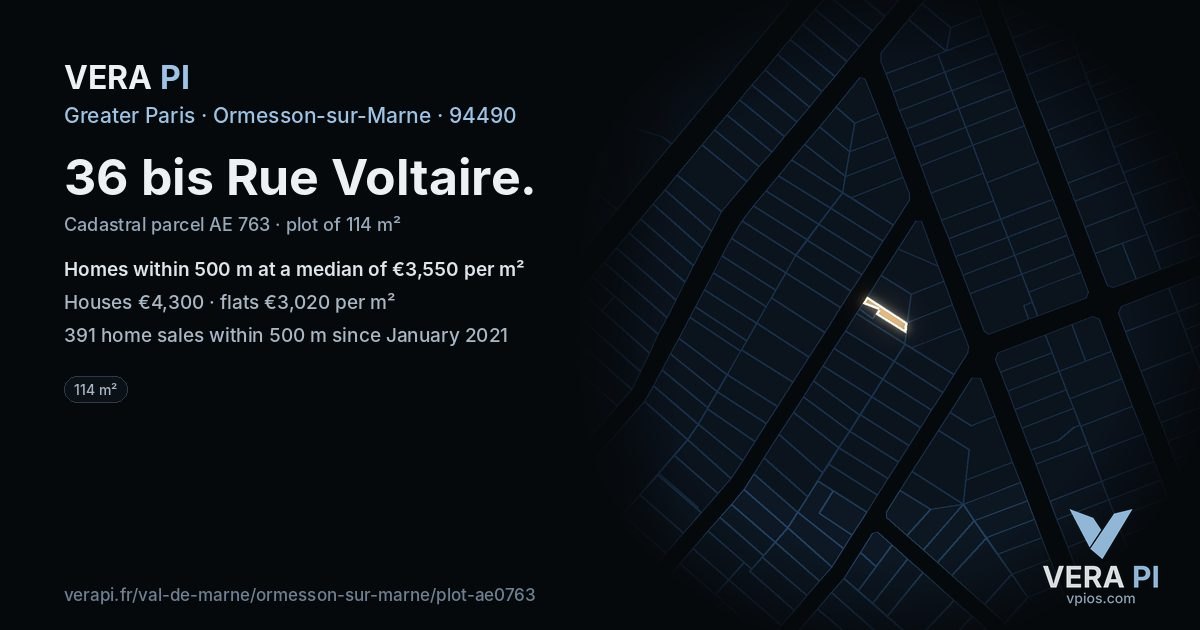 36 bis Rue Voltaire, Ormesson-sur-Marne at night – the plot lit, the parcels around coloured by the prices near them