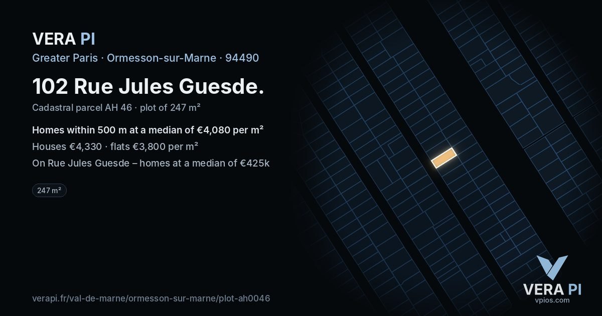 102 Rue Jules Guesde, Ormesson-sur-Marne at night – the plot lit, the parcels around coloured by the prices near them
