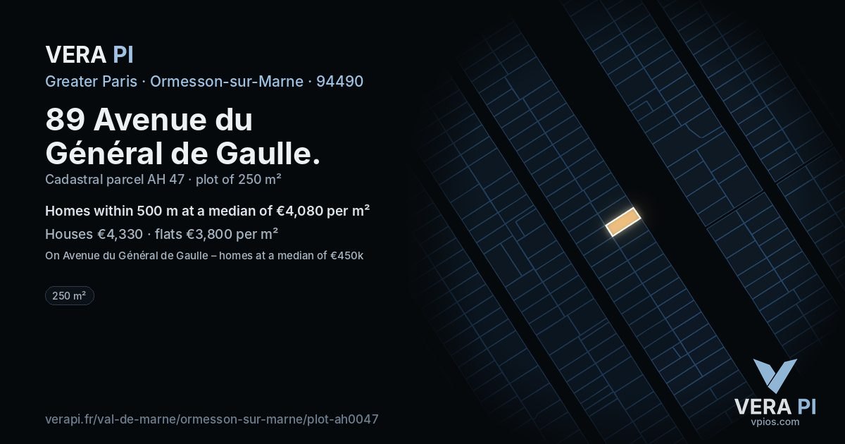 89 Avenue du Général de Gaulle, Ormesson-sur-Marne at night – the plot lit, the parcels around coloured by the prices near them
