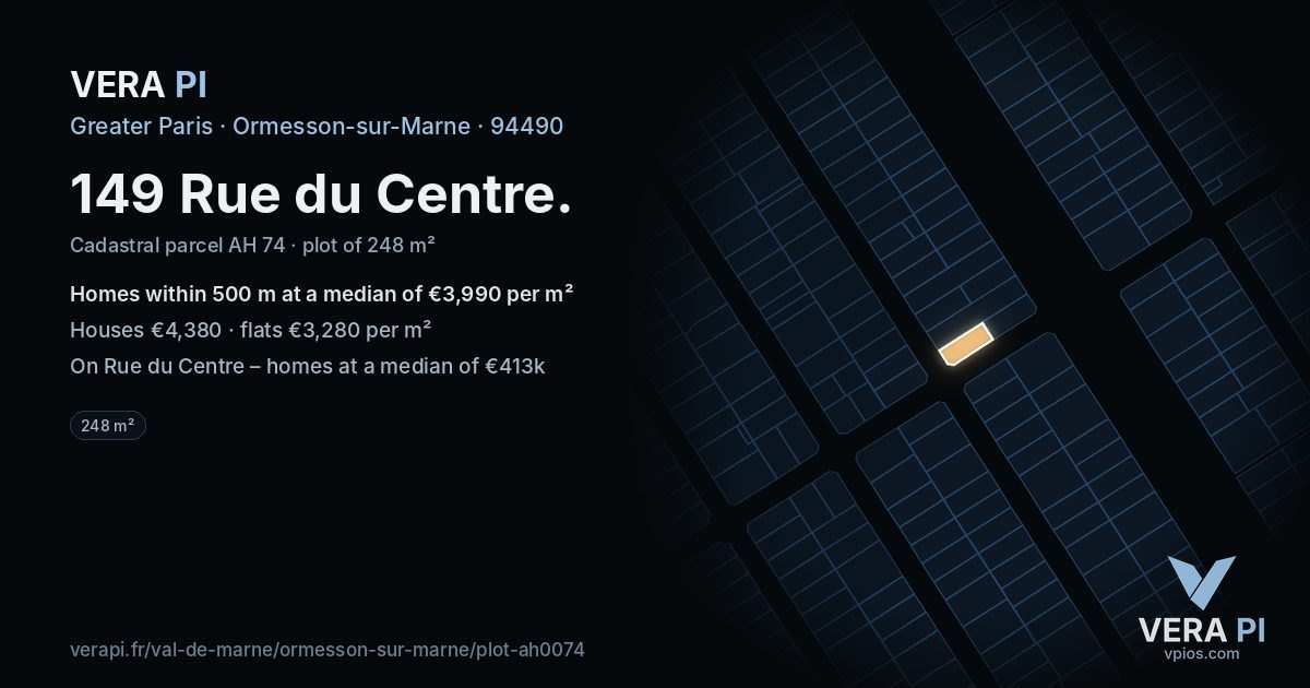 149 Rue du Centre, Ormesson-sur-Marne at night – the plot lit, the parcels around coloured by the prices near them