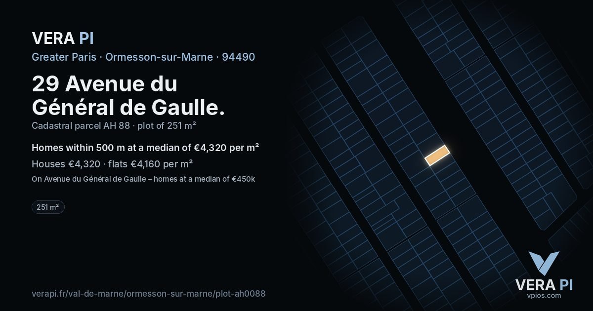 29 Avenue du Général de Gaulle, Ormesson-sur-Marne at night – the plot lit, the parcels around coloured by the prices near them