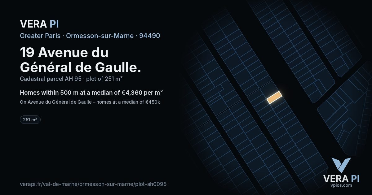 19 Avenue du Général de Gaulle, Ormesson-sur-Marne at night – the plot lit, the parcels around coloured by the prices near them