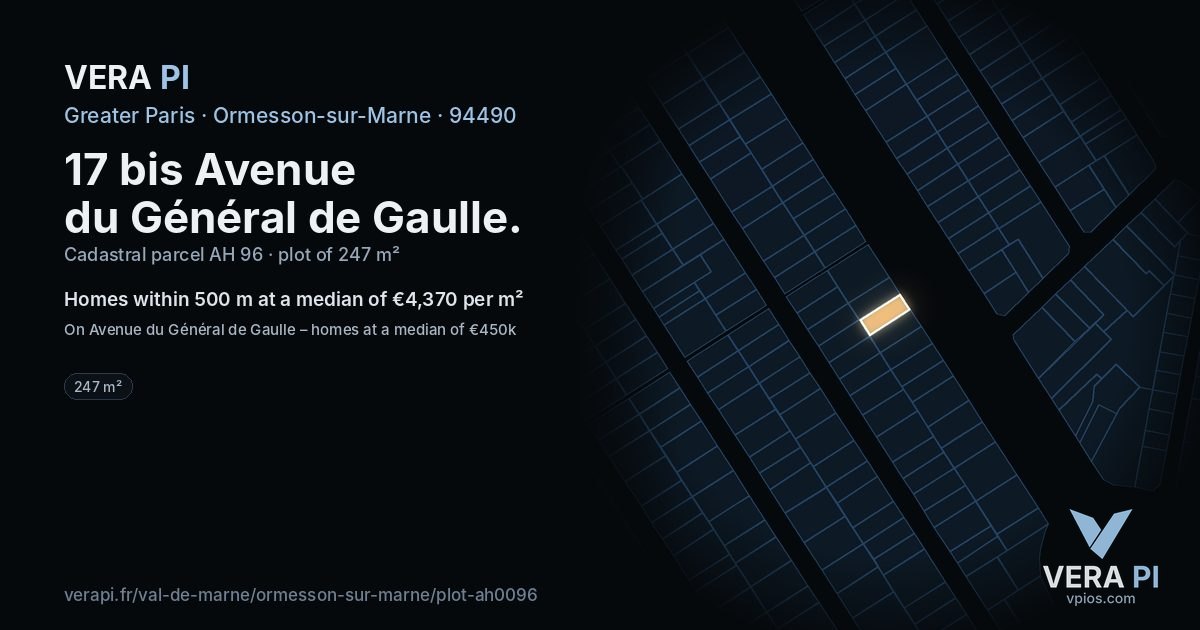17 bis Avenue du Général de Gaulle, Ormesson-sur-Marne at night – the plot lit, the parcels around coloured by the prices near them