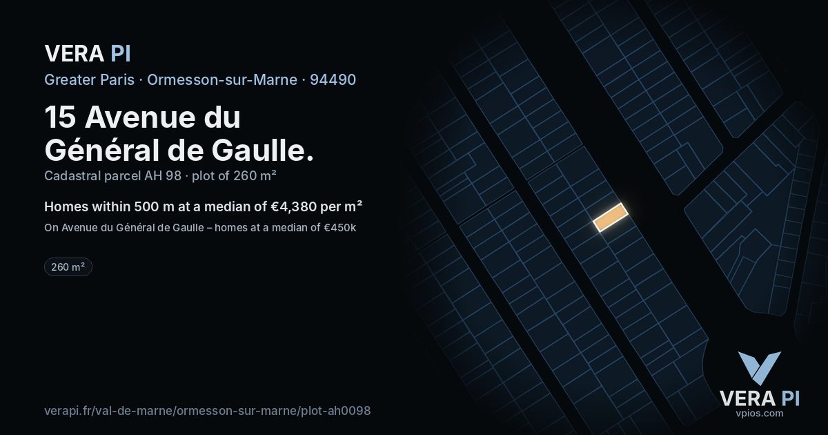 15 Avenue du Général de Gaulle, Ormesson-sur-Marne at night – the plot lit, the parcels around coloured by the prices near them