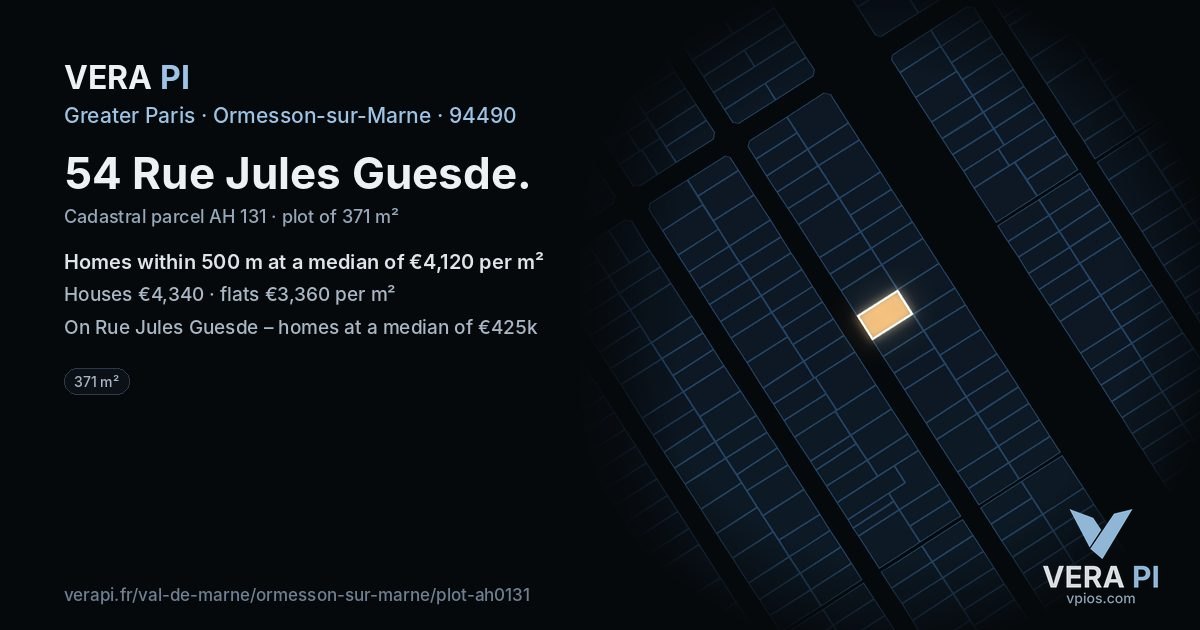 54 Rue Jules Guesde, Ormesson-sur-Marne at night – the plot lit, the parcels around coloured by the prices near them