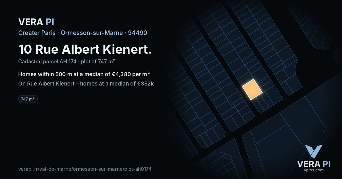 10 Rue Albert Kienert, Ormesson-sur-Marne at night – the plot lit, the parcels around coloured by the prices near them