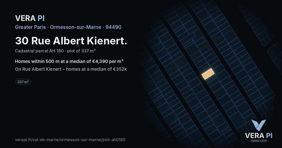 30 Rue Albert Kienert, Ormesson-sur-Marne at night – the plot lit, the parcels around coloured by the prices near them