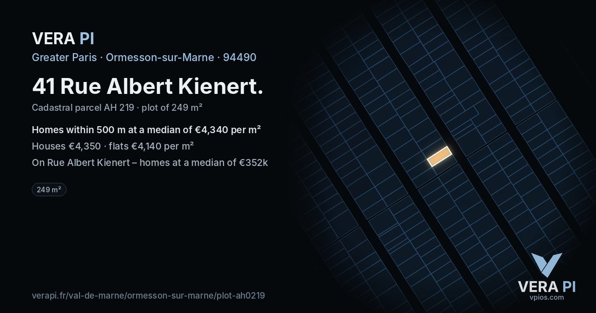 41 Rue Albert Kienert, Ormesson-sur-Marne at night – the plot lit, the parcels around coloured by the prices near them