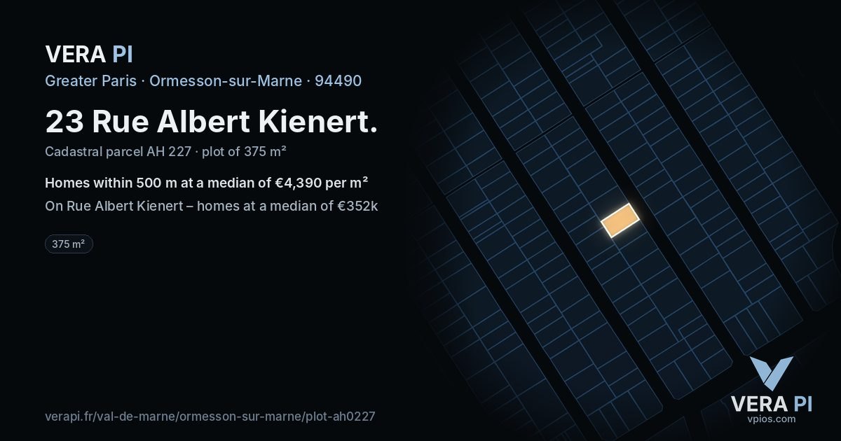 23 Rue Albert Kienert, Ormesson-sur-Marne at night – the plot lit, the parcels around coloured by the prices near them
