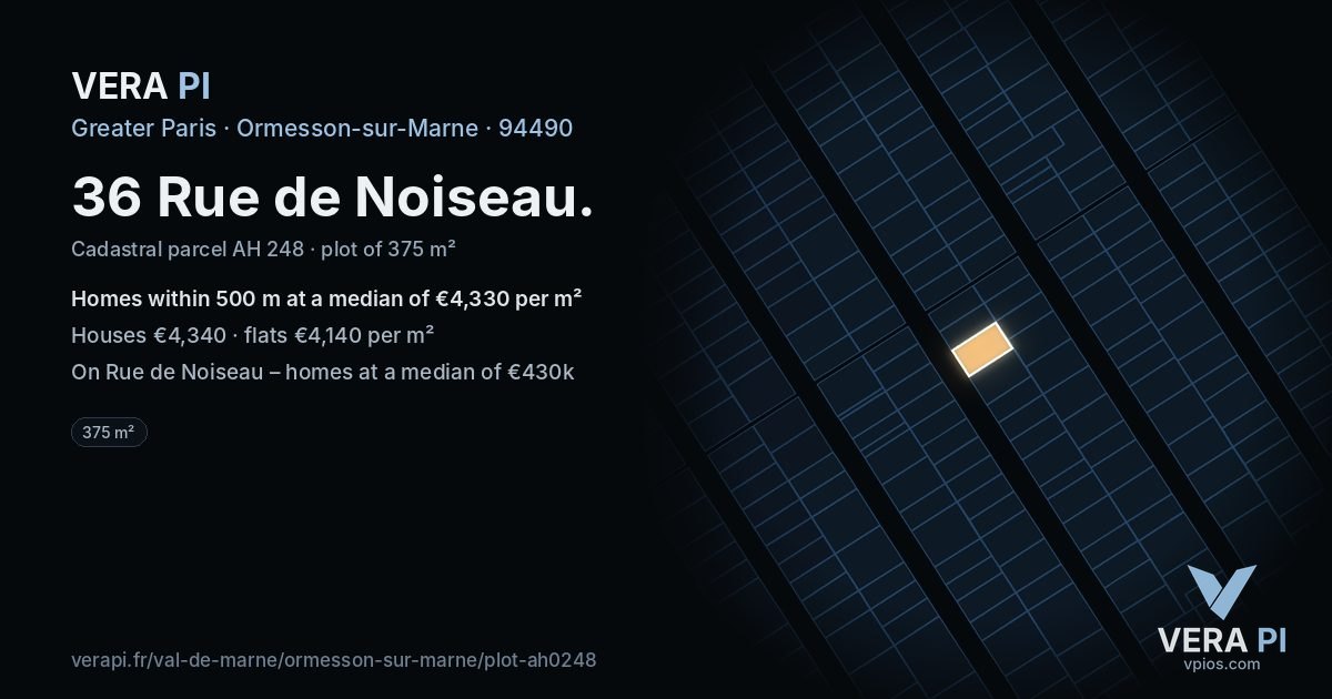 36 Rue de Noiseau, Ormesson-sur-Marne at night – the plot lit, the parcels around coloured by the prices near them