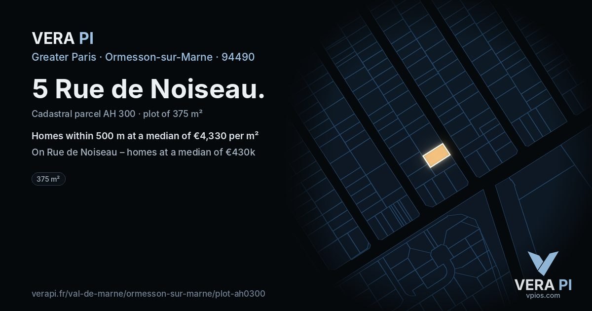 5 Rue de Noiseau, Ormesson-sur-Marne at night – the plot lit, the parcels around coloured by the prices near them