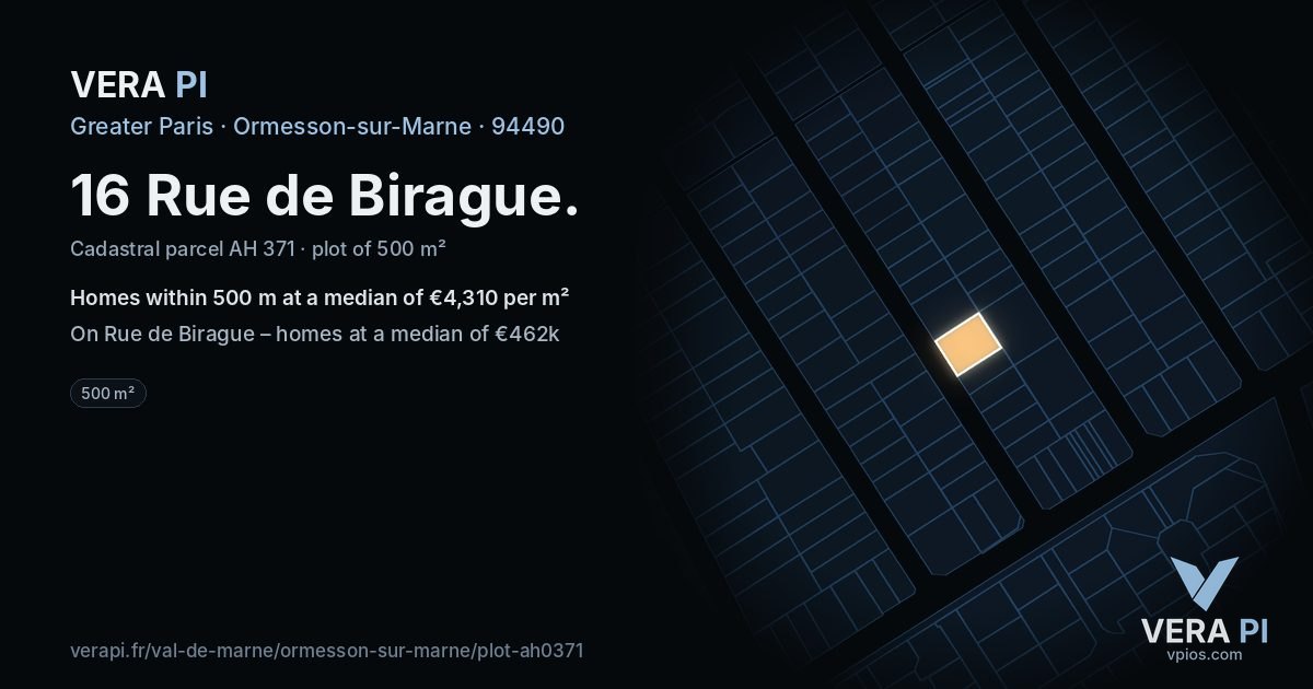 16 Rue de Birague, Ormesson-sur-Marne at night – the plot lit, the parcels around coloured by the prices near them