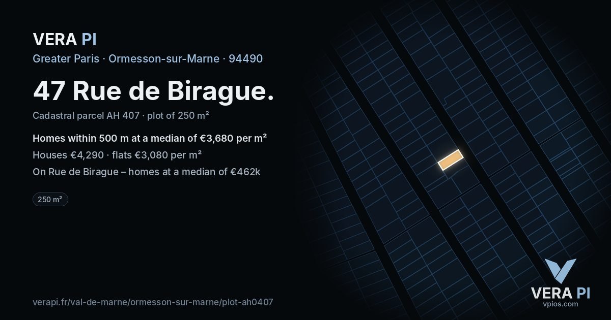 47 Rue de Birague, Ormesson-sur-Marne at night – the plot lit, the parcels around coloured by the prices near them
