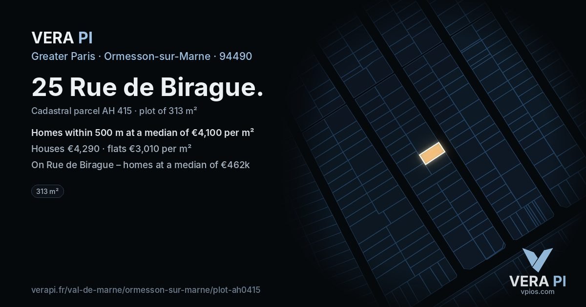 25 Rue de Birague, Ormesson-sur-Marne at night – the plot lit, the parcels around coloured by the prices near them