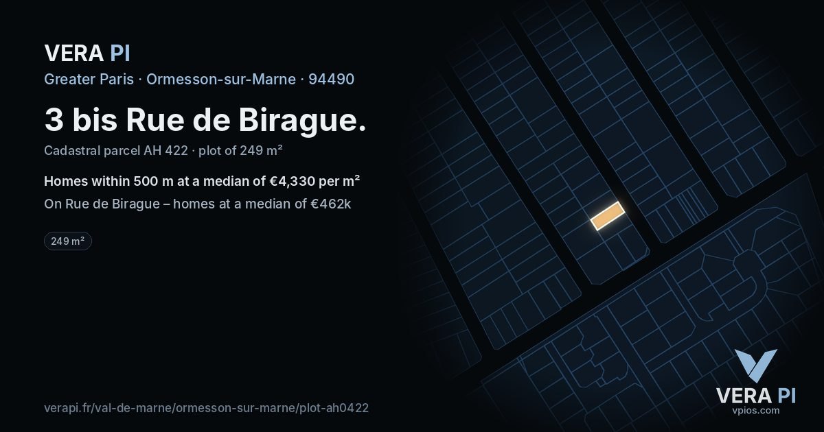 3 bis Rue de Birague, Ormesson-sur-Marne at night – the plot lit, the parcels around coloured by the prices near them