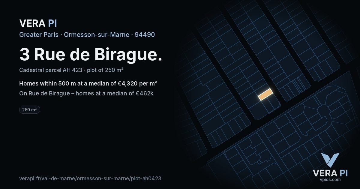 3 Rue de Birague, Ormesson-sur-Marne at night – the plot lit, the parcels around coloured by the prices near them