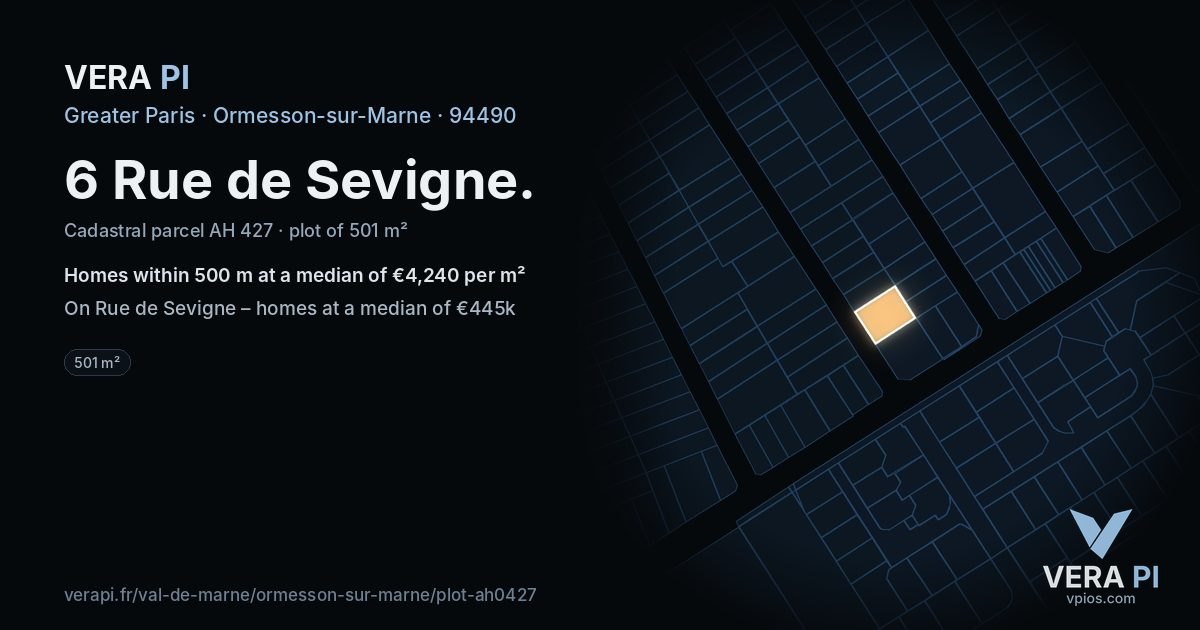 6 Rue de Sevigne, Ormesson-sur-Marne at night – the plot lit, the parcels around coloured by the prices near them