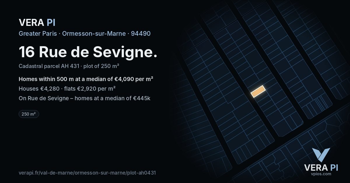16 Rue de Sevigne, Ormesson-sur-Marne at night – the plot lit, the parcels around coloured by the prices near them