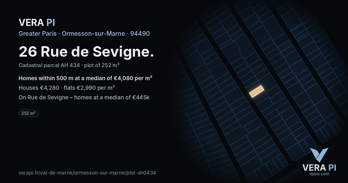 26 Rue de Sevigne, Ormesson-sur-Marne at night – the plot lit, the parcels around coloured by the prices near them