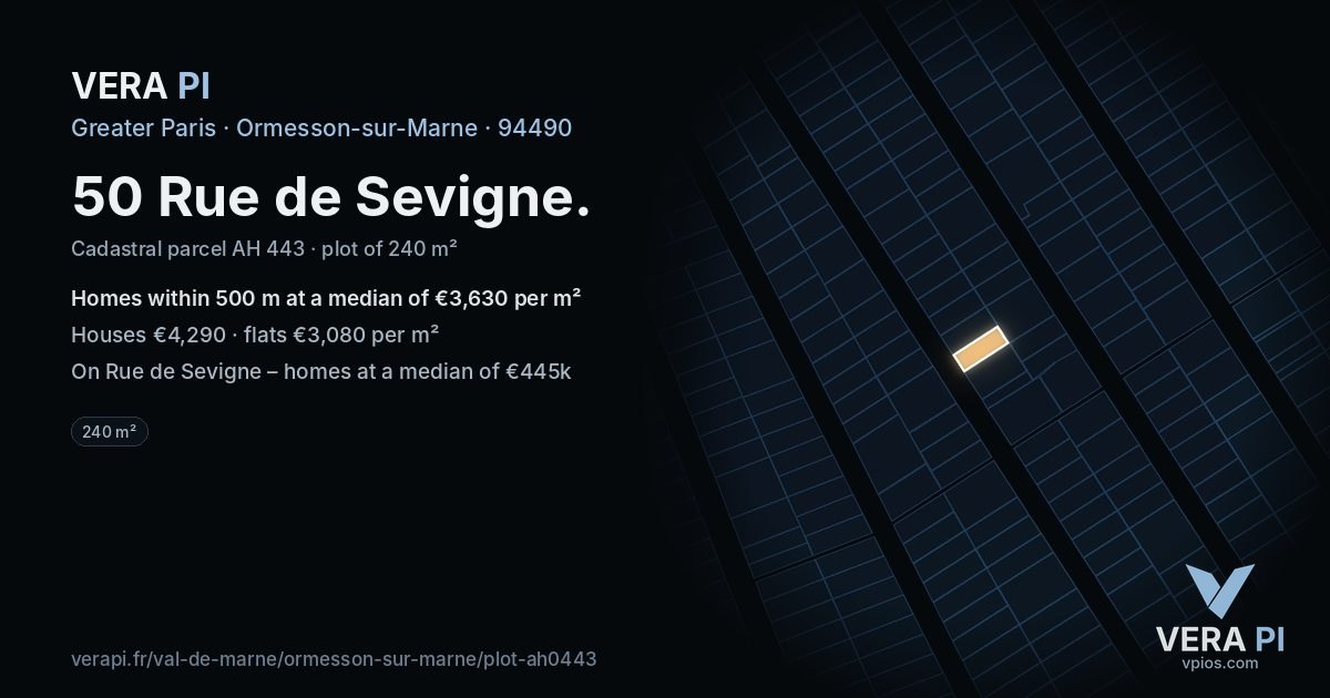 50 Rue de Sevigne, Ormesson-sur-Marne at night – the plot lit, the parcels around coloured by the prices near them