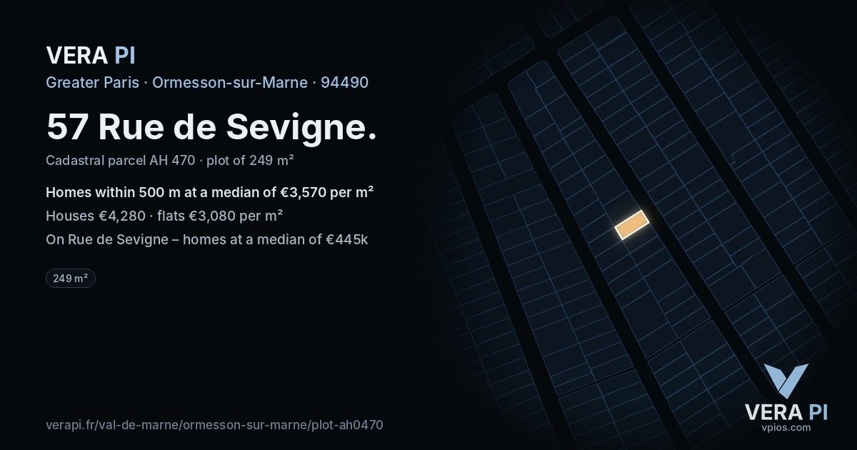 57 Rue de Sevigne, Ormesson-sur-Marne at night – the plot lit, the parcels around coloured by the prices near them