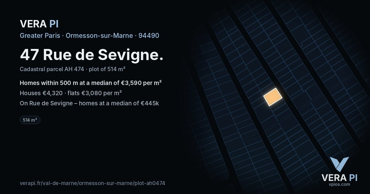 47 Rue de Sevigne, Ormesson-sur-Marne at night – the plot lit, the parcels around coloured by the prices near them