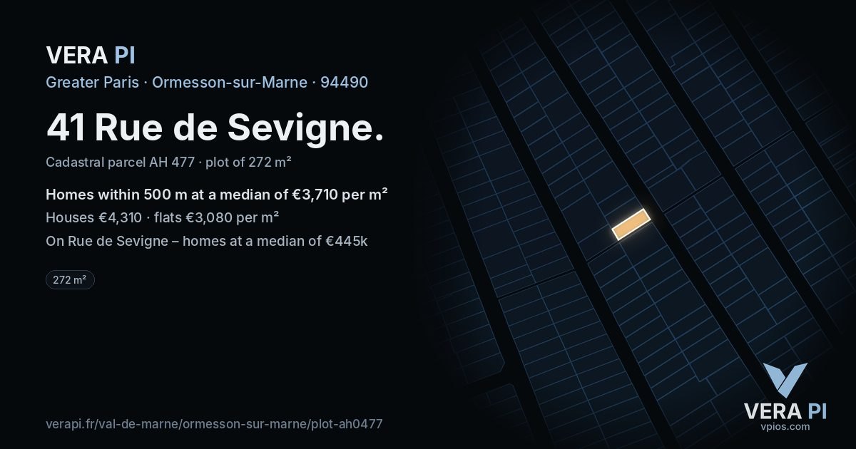 41 Rue de Sevigne, Ormesson-sur-Marne at night – the plot lit, the parcels around coloured by the prices near them
