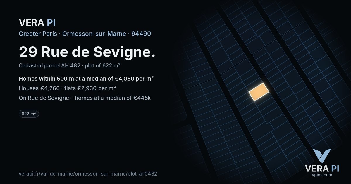 29 Rue de Sevigne, Ormesson-sur-Marne at night – the plot lit, the parcels around coloured by the prices near them