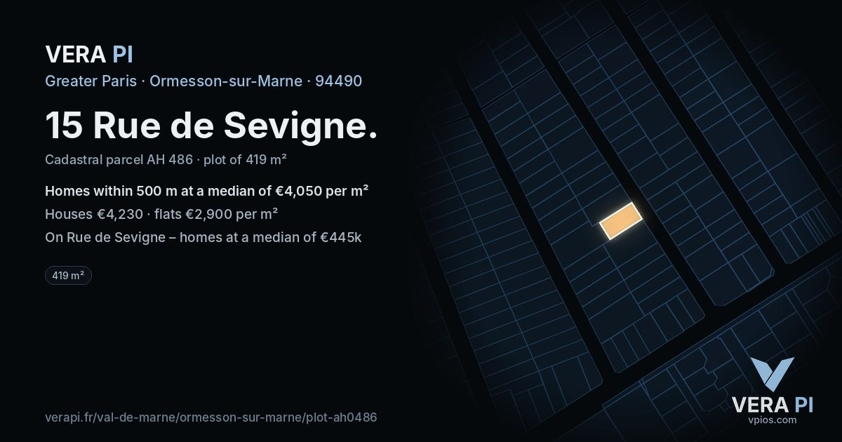 15 Rue de Sevigne, Ormesson-sur-Marne at night – the plot lit, the parcels around coloured by the prices near them