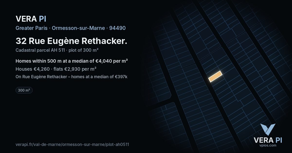 32 Rue Eugène Rethacker, Ormesson-sur-Marne at night – the plot lit, the parcels around coloured by the prices near them