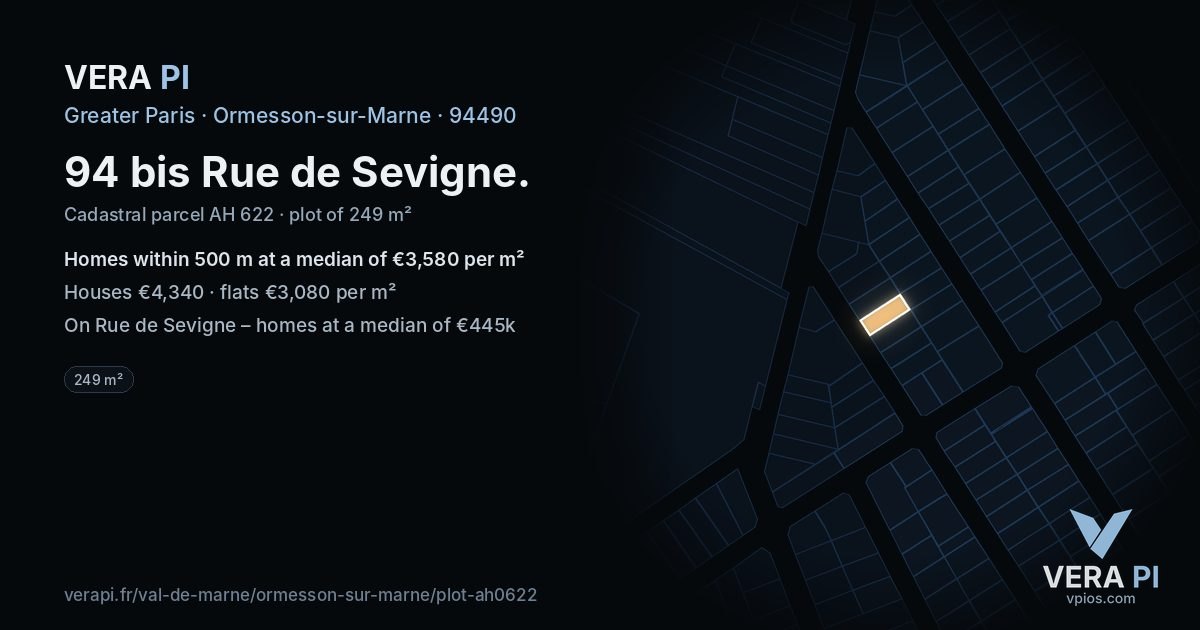 94 bis Rue de Sevigne, Ormesson-sur-Marne at night – the plot lit, the parcels around coloured by the prices near them