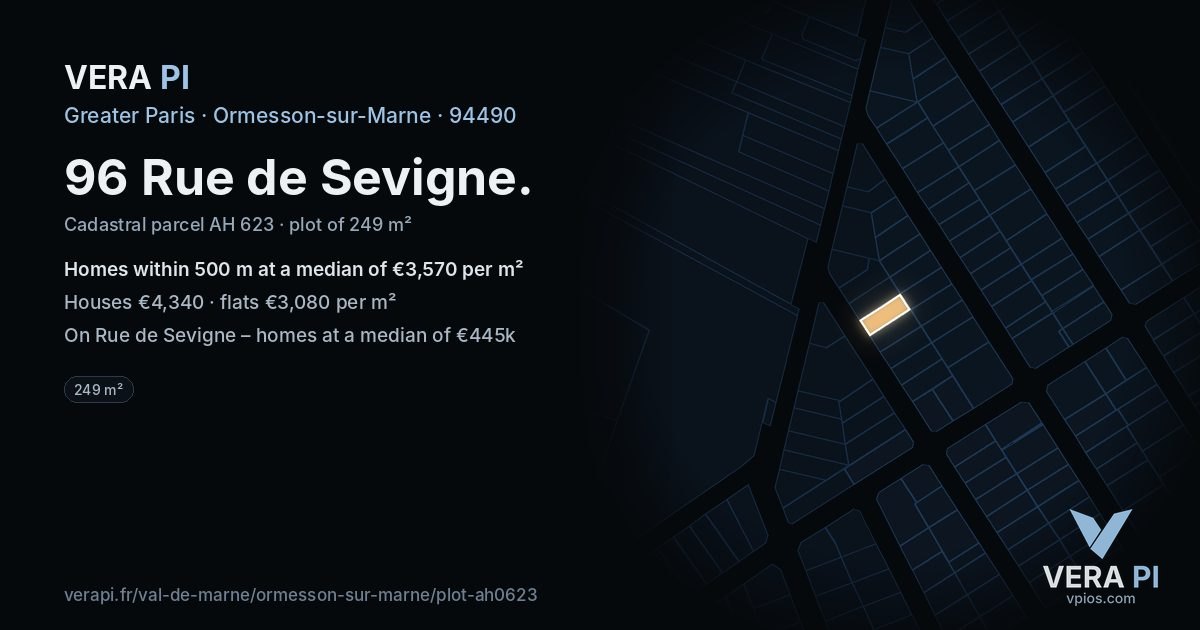 96 Rue de Sevigne, Ormesson-sur-Marne at night – the plot lit, the parcels around coloured by the prices near them