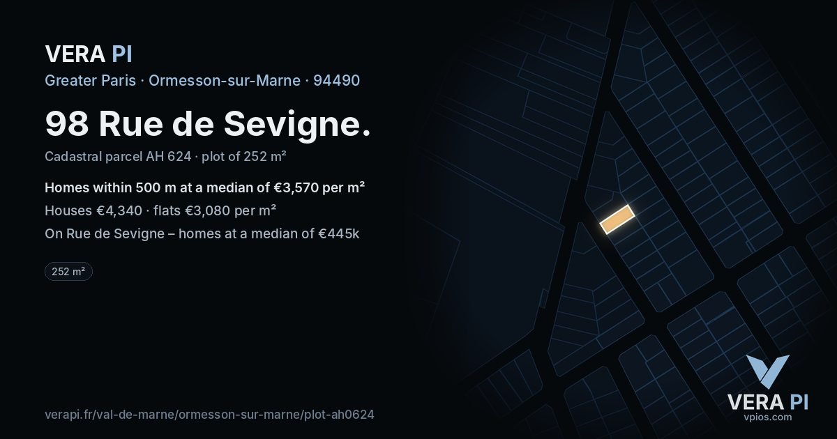 98 Rue de Sevigne, Ormesson-sur-Marne at night – the plot lit, the parcels around coloured by the prices near them