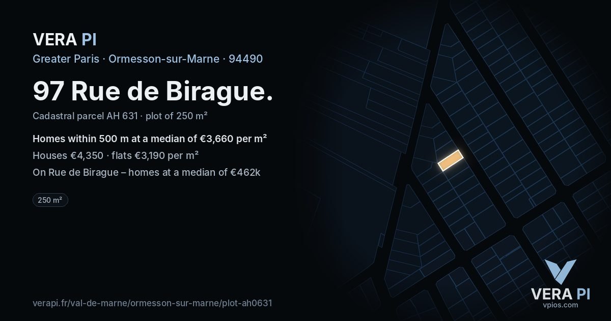 97 Rue de Birague, Ormesson-sur-Marne at night – the plot lit, the parcels around coloured by the prices near them