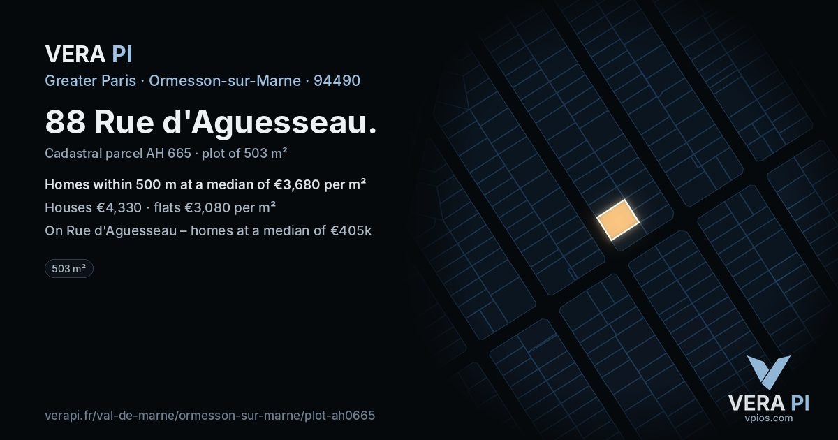 88 Rue d'Aguesseau, Ormesson-sur-Marne at night – the plot lit, the parcels around coloured by the prices near them