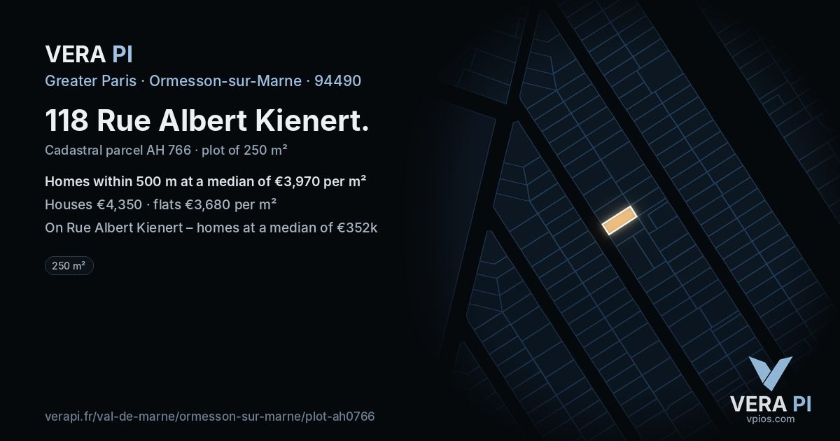118 Rue Albert Kienert, Ormesson-sur-Marne at night – the plot lit, the parcels around coloured by the prices near them
