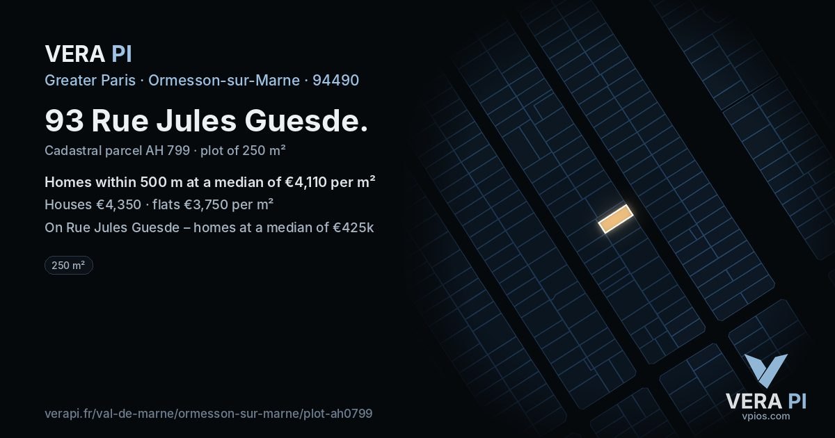 93 Rue Jules Guesde, Ormesson-sur-Marne at night – the plot lit, the parcels around coloured by the prices near them