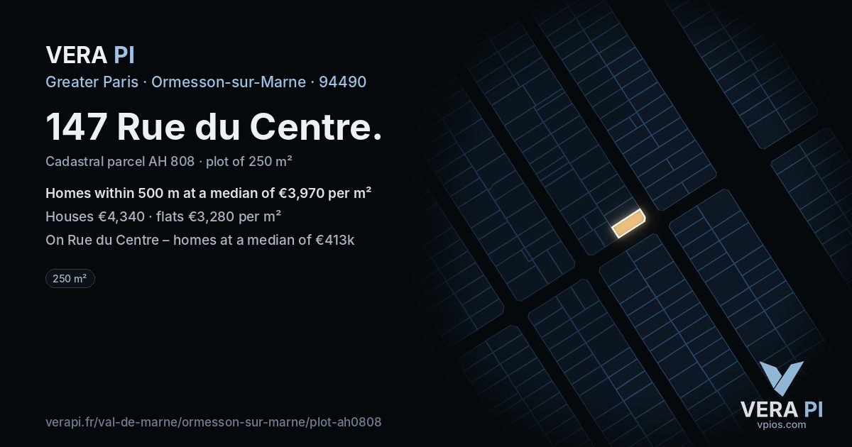 147 Rue du Centre, Ormesson-sur-Marne at night – the plot lit, the parcels around coloured by the prices near them