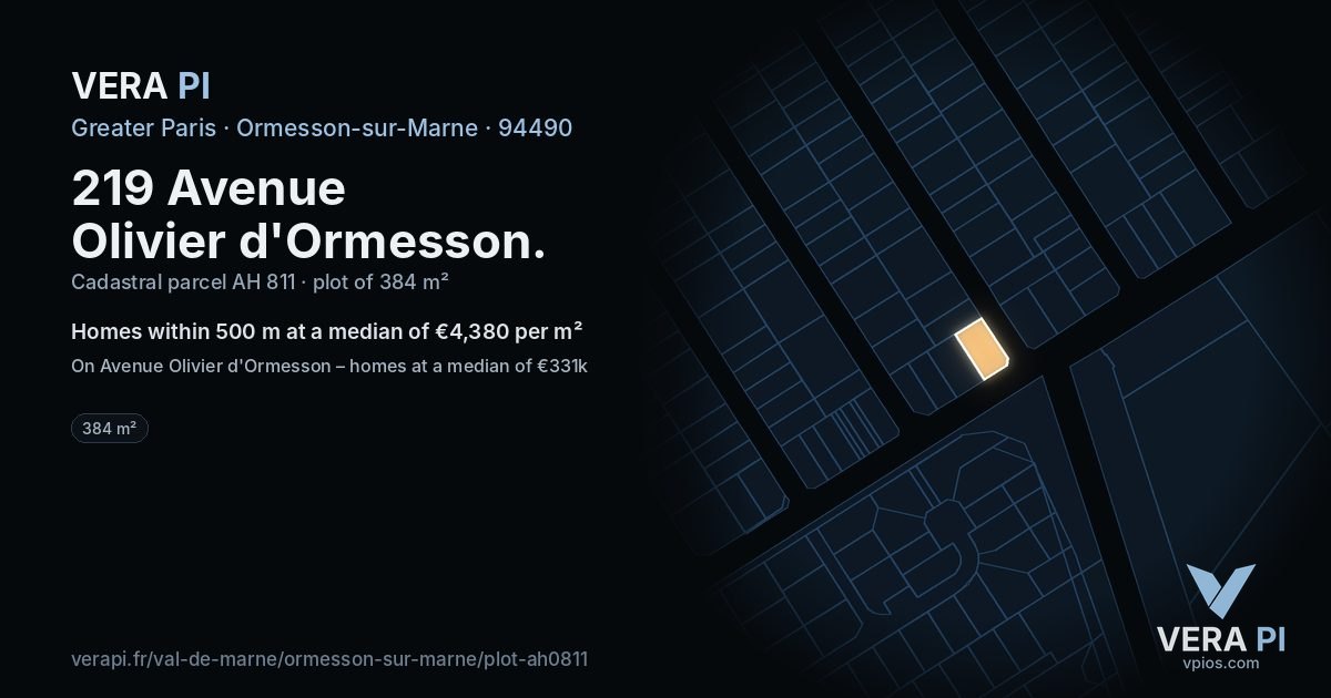 219 Avenue Olivier d'Ormesson, Ormesson-sur-Marne at night – the plot lit, the parcels around coloured by the prices near them