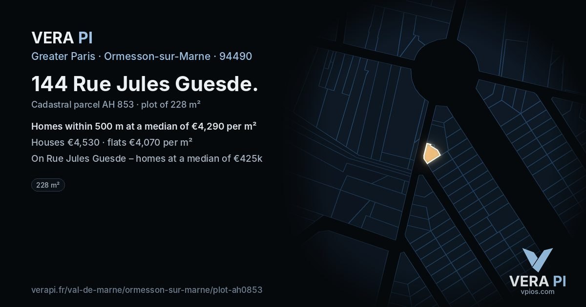 144 Rue Jules Guesde, Ormesson-sur-Marne at night – the plot lit, the parcels around coloured by the prices near them
